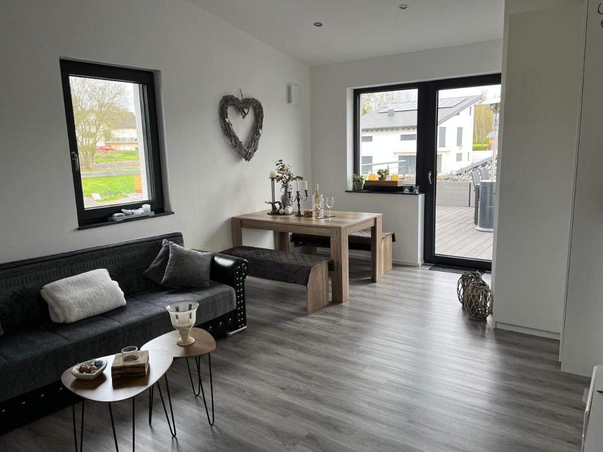 #Neu L Seeblick L Netflix L Boxspring L Nespresso L E-Tuer L Terrasse L 82M2 Ulmen ภายนอก รูปภาพ